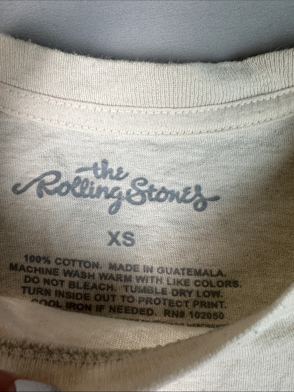 Rolling Stones Music White Shirt Red Lips Blue Star Tongue - Picture 2 of 6